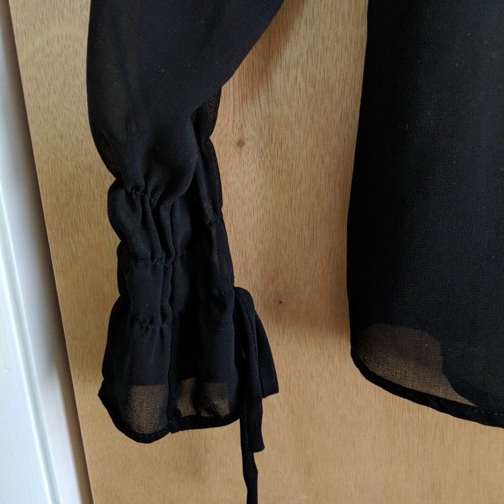 🖤 Sheer Zara top - Picture 2 of 4